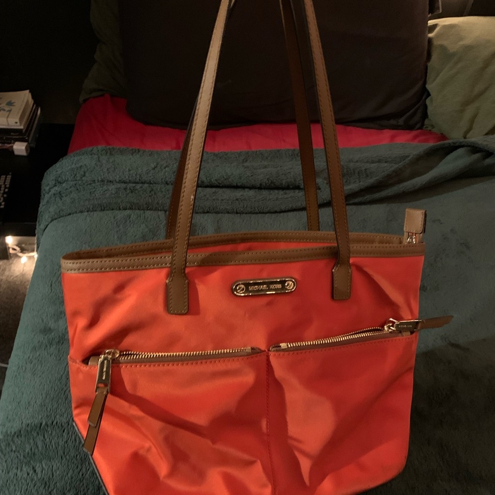 Micheal kors purse